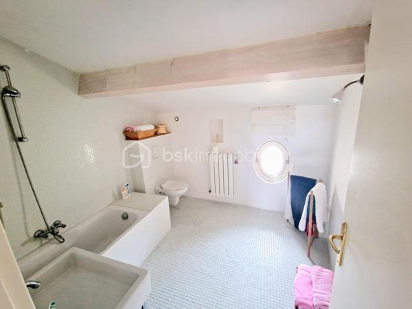 Maison de village de 225 m²
