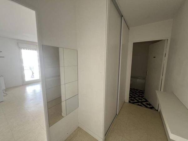 Appartement 1 pièce                                        - 44000 Nantes Réf : 12413