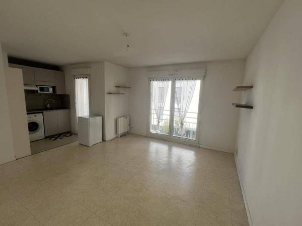 Appartement 1 pièce                                        - 44000 Nantes Réf : 12413