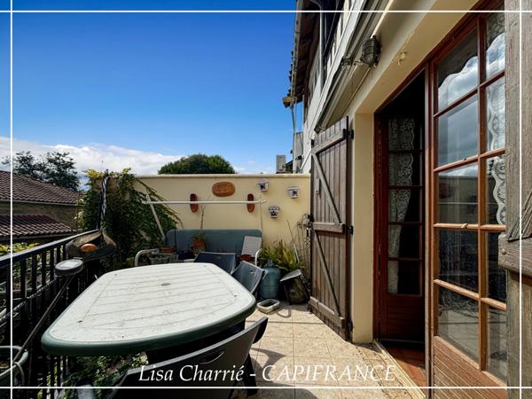 Maison de village à vendre 6 pièces de 166 m2 habitables avec cour et cave proche de NOGARO (32)