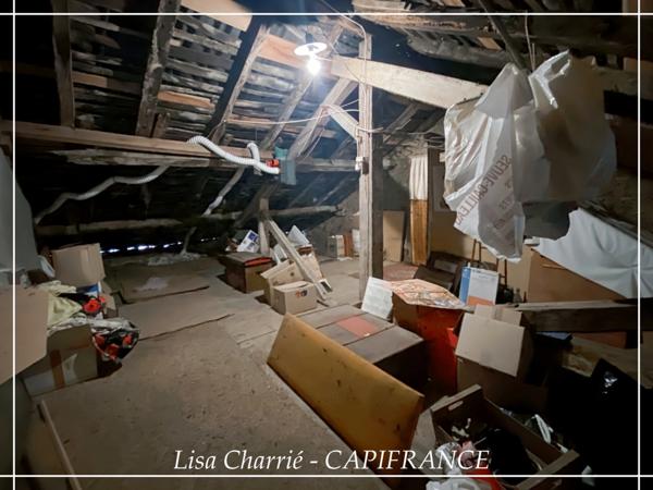 Maison de village à vendre 6 pièces de 166 m2 habitables avec cour et cave proche de NOGARO (32)