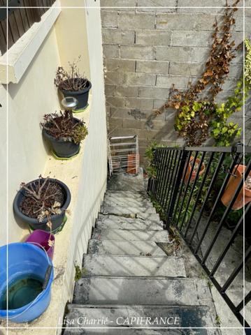 Maison de village à vendre 6 pièces de 166 m2 habitables avec cour et cave proche de NOGARO (32)