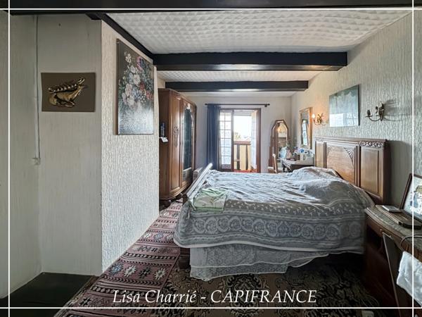 Maison de village à vendre 6 pièces de 166 m2 habitables avec cour et cave proche de NOGARO (32)