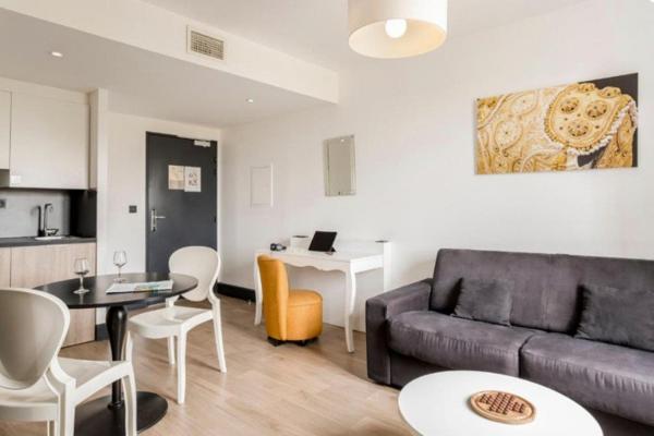 INVESTISSEMENT LOCATIF – Nîmes – Résidence d'Affaires Appart'City Collection Nîmes Arènes - 6, 07 % de rentabilité