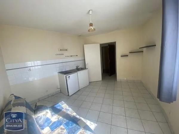Appartement à louer 1 pièce 21.63m² Châteauroux (36000)