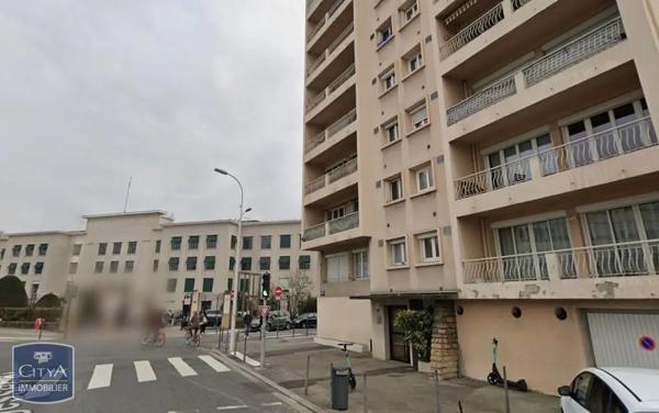 Parking à louer Lyon 8e Arrondissement (69008)
