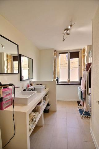 Appartement centre village de 72m² avec cave