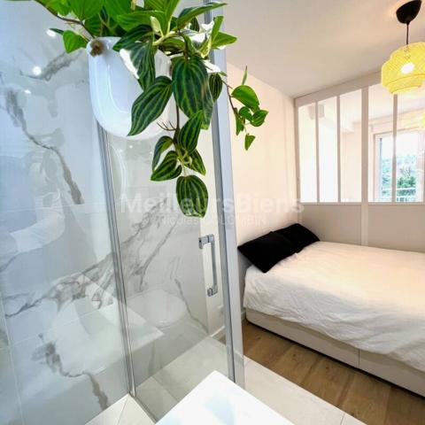 Magnifique Appartement de type Studio avec coin nuit!