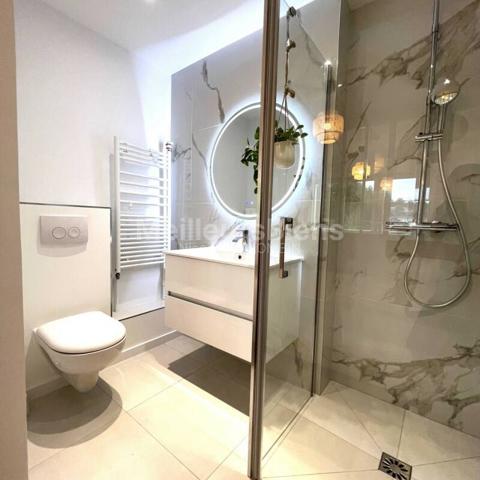 Magnifique Appartement de type Studio avec coin nuit!