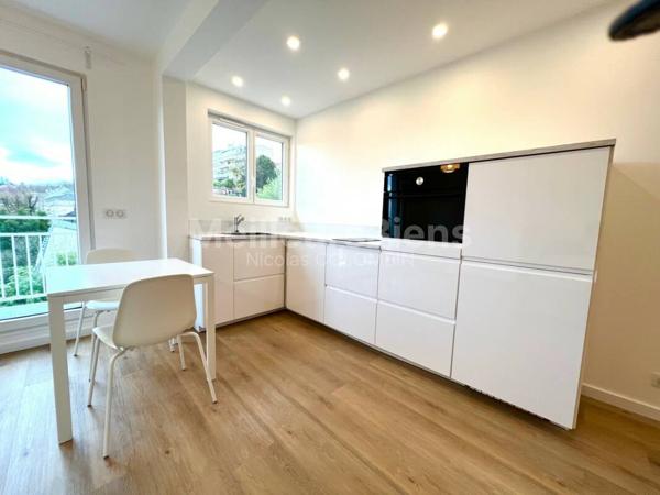 Magnifique Appartement de type Studio avec coin nuit!