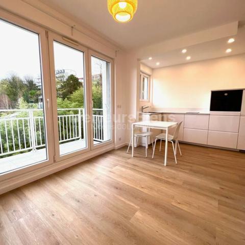 Magnifique Appartement de type Studio avec coin nuit!