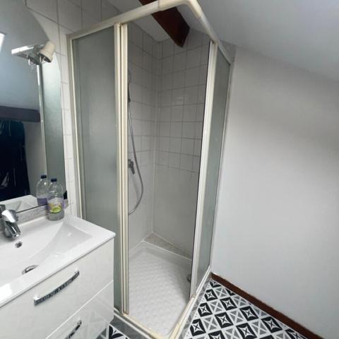 Entre SAINT-REMY-SUR-AVRE et DREUX  - Maison à louer de 76 m², dépendance, garage et jardin