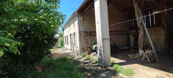 Maison à rénover à SAINT CIERS SUR GIRONDE (33820)