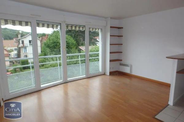 Appartement à louer 1 pièce 27.56m² Viroflay (78220)