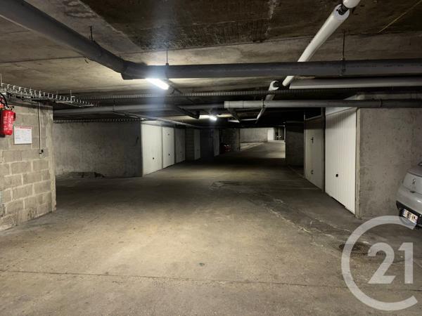 Parking à vendre  13 m2 EVRY - 91