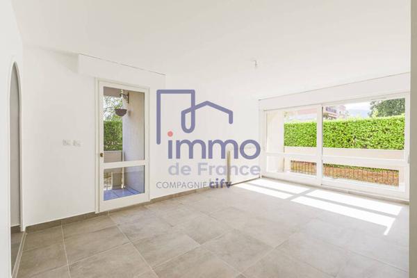 Appartement 2 pièces                                        - 38130 Échirolles Réf : 217073