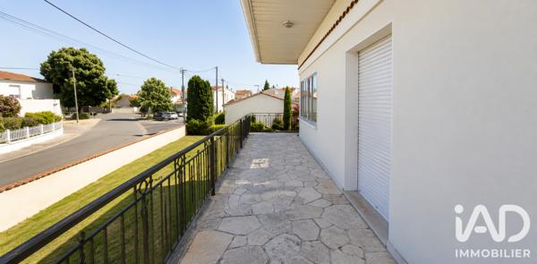 Maison à vendre 8 pièces 230 m² Port-des-Barques