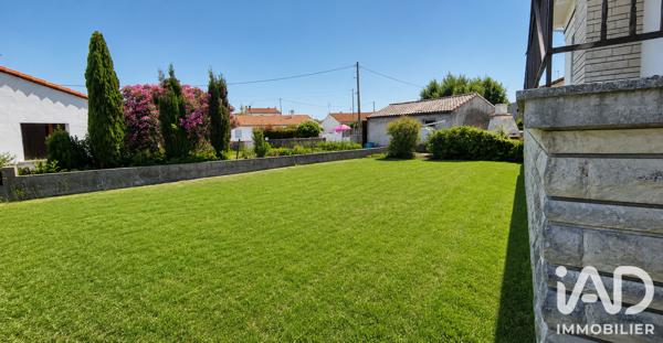 Maison à vendre 8 pièces 230 m² Port-des-Barques