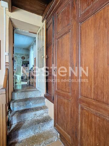 Ancienne ferme à vendre à Espiens avec terrain de 4.7 Hectares