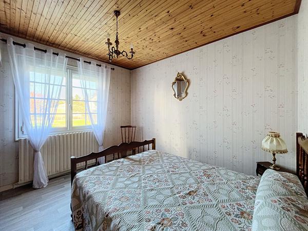 Maison Saint Michel En L Herm , proche des commerces et 7 kms des plages, 2 chambres.