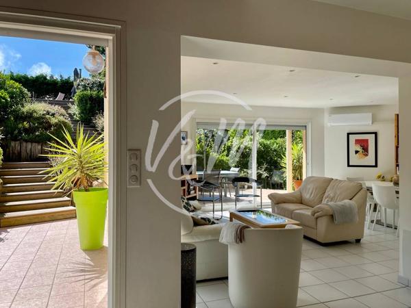 EXCLUSIVITE! Maison familiale 150m² avec piscine et beaux volumes au calme – Pyla-sur-Mer (33115) sur une parcelle paysagée de plus de 930m² LE PYLA SUR MER