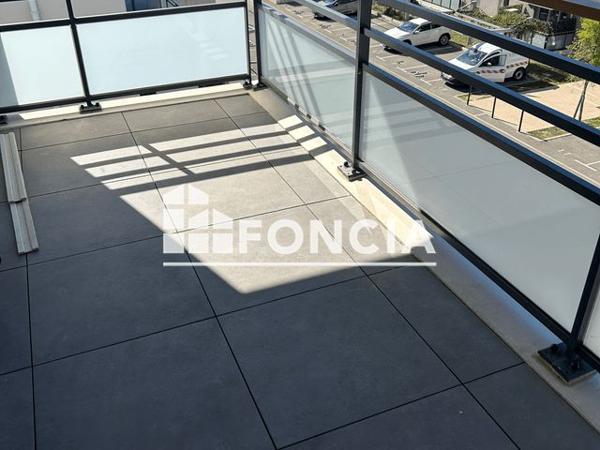 Location Appartement 3 pièces 59.2 m² - 8 AVENUE DE LA PETITE MER Vitrolles 13127