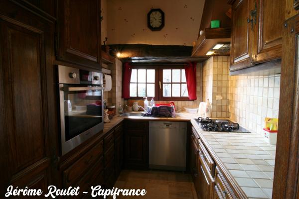 Dpt Vienne (86), à vendre Champigny-En-Rochereau maison P8 de 220 m² - Terrain de 1 017,00 m²