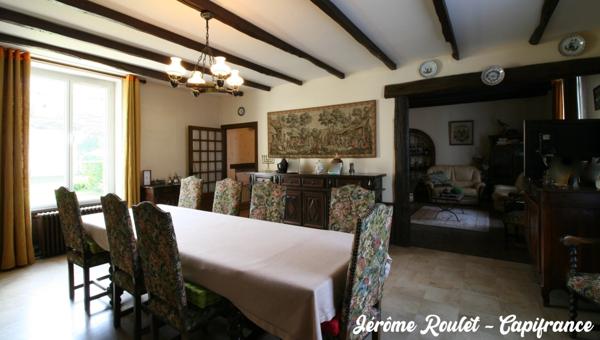 Dpt Vienne (86), à vendre Champigny-En-Rochereau maison P8 de 220 m² - Terrain de 1 017,00 m²