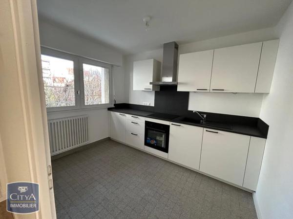 Appartement à louer 3 pièces 73.09m²
