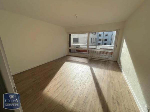 Appartement à louer 3 pièces 73.09m²