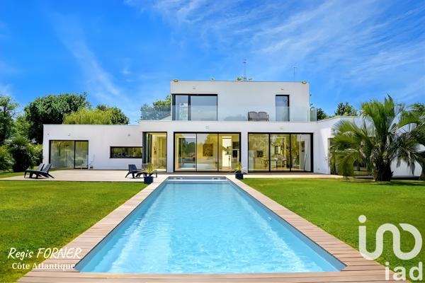 Maison à vendre 8 pièces 240 m² Saint-André-des-Eaux