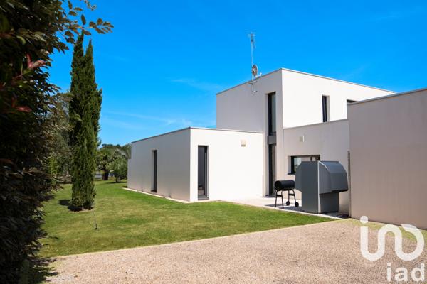 Maison à vendre 8 pièces 240 m² Saint-André-des-Eaux