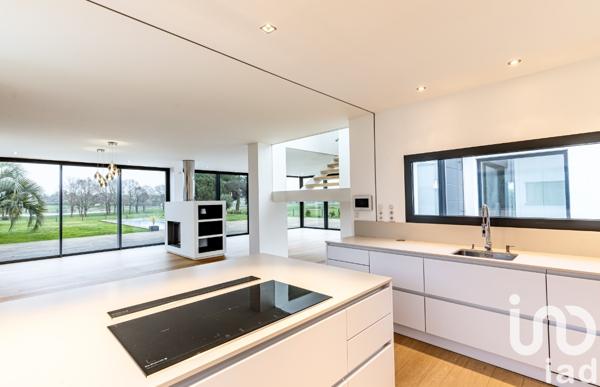 Maison à vendre 8 pièces 240 m² Saint-André-des-Eaux