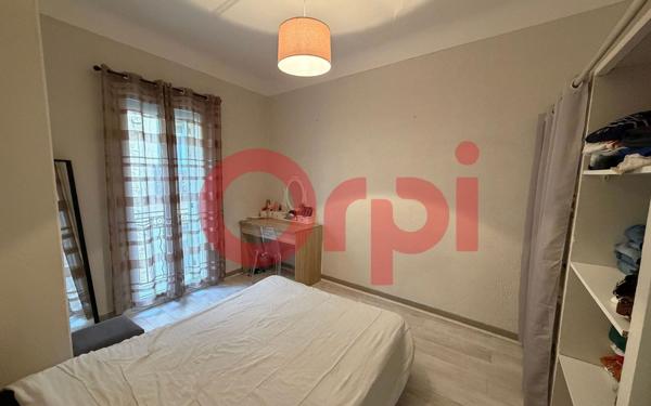 Maison à vendre    3 pièces •  Claira