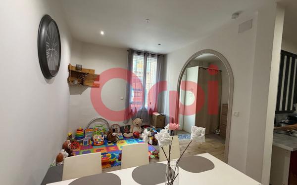 Maison à vendre    3 pièces •  Claira