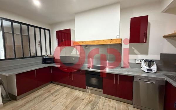 Maison à vendre    3 pièces •  Claira