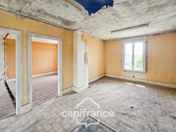IMPHY (58) - Duplex 75 m² à rénover - Accès privatif, garage et cour