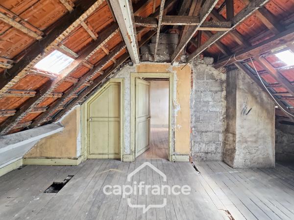 IMPHY (58) - Duplex 75 m² à rénover - Accès privatif, garage et cour