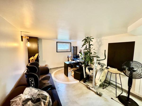 Maison 95 m entièrement rénové avec sous-sol total