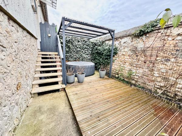 Maison 95 m entièrement rénové avec sous-sol total