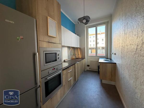 Appartement à louer 4 pièces 82.01m² Lyon 7e Arrondissement (69007)