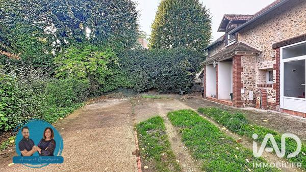 Immeuble à vendre 92 m² Jouy