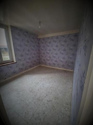 Maison de village 246 M² , boutique et logement