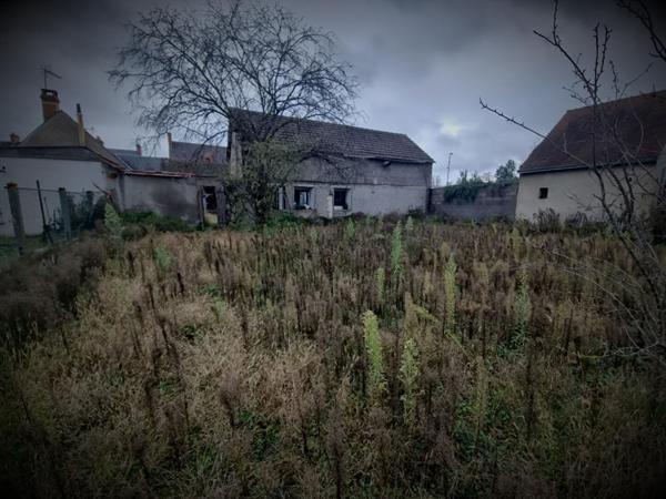 Maison de village 246 M² , boutique et logement