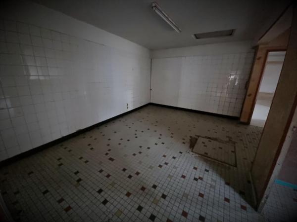 Maison de village 246 M² , boutique et logement