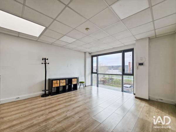 Location bureaux 200 m² Lieusaint