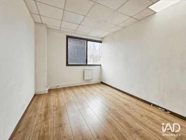 Location bureaux 200 m² Lieusaint