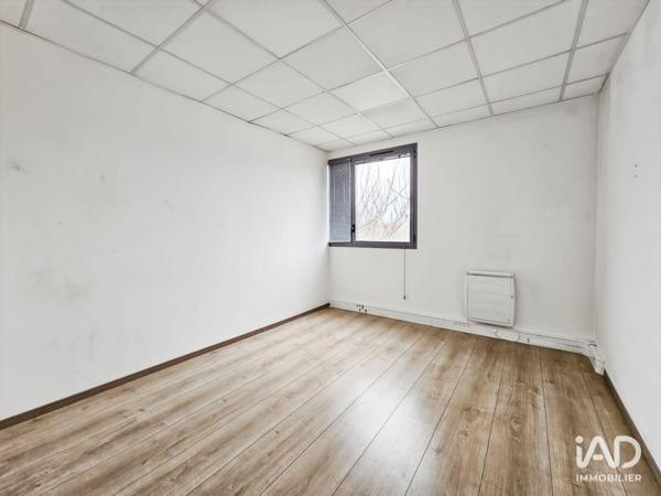 Location bureaux 200 m² Lieusaint