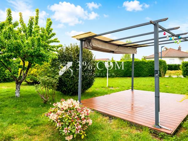 Maison
                                                                                                                                                                                                                                                                                                                        5 pièce(s)                                                                                                                                                                                                          5 chambre(s)                                                                                                                                                                                                          121  m²