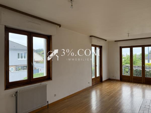 Maison
                                                                                                                                                                                                                                                                                                                        5 pièce(s)                                                                                                                                                                                                          5 chambre(s)                                                                                                                                                                                                          121  m²